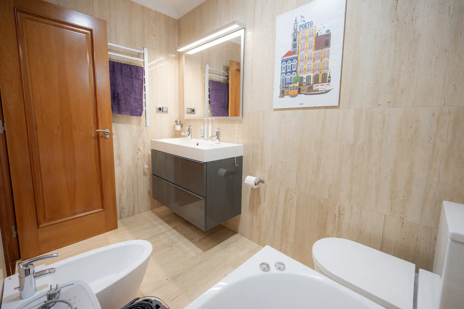Badezimmer von Wohnung zum Verkauf in Oviedo  mit Heizung, Privatgarten und Abstellraum