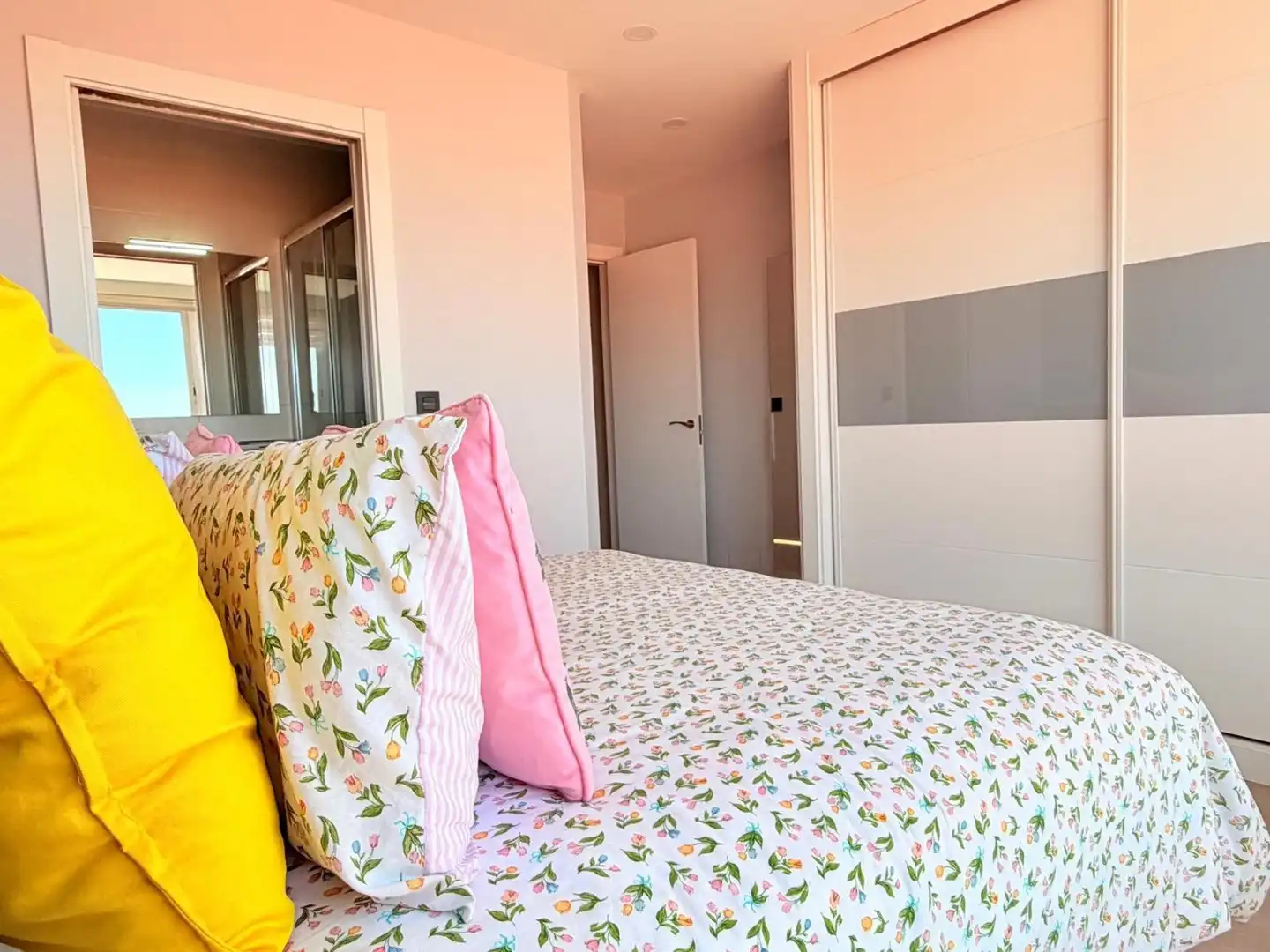 Habitación de Piso en venta en Vigo  con Aire acondicionado y Calefacción