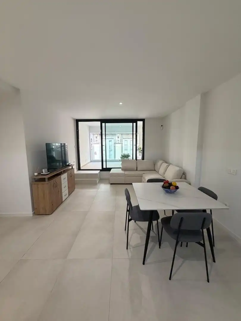 Living room of Flat for sale in Santa Cruz de Tenerife  with Terrace, Storage room and Furnished