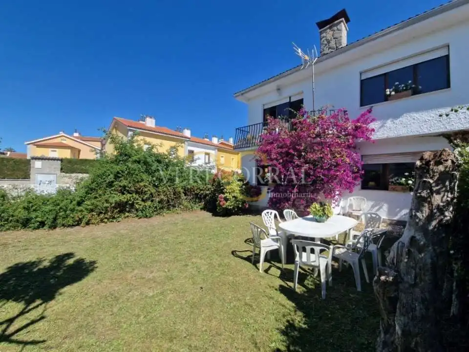 Casa con terraza en venta en Celoriu, imagen 2