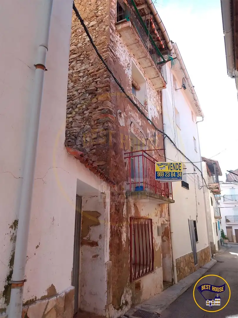 Vista exterior de Casa o chalet en venta en Boniches con Balcón