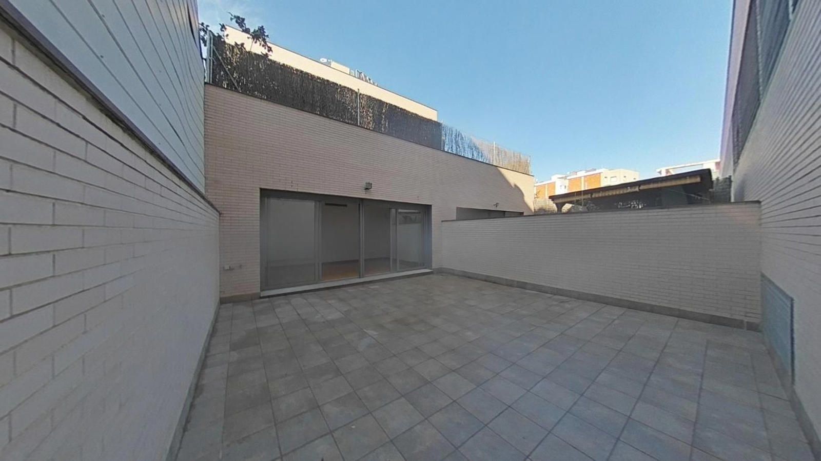 Terraza de Piso en venta en Barberà del Vallès con Calefacción, Parquet y Terraza