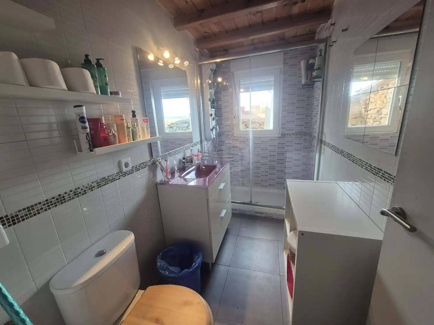 Bathroom of Country homes for sale in Bermellar  with Heating, Terrace and Swimming Pool