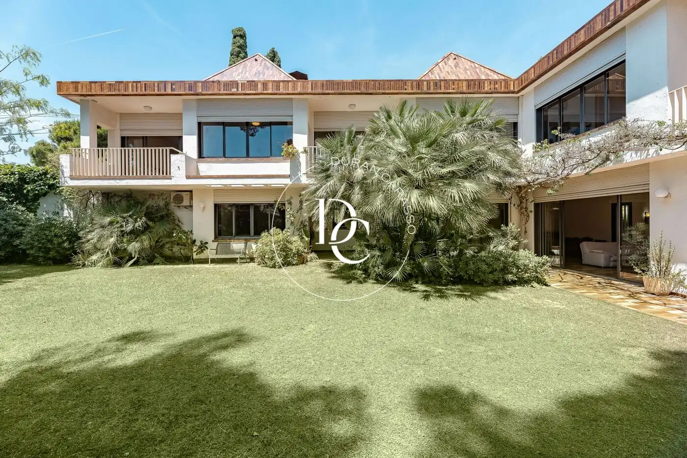 Vista exterior de Casa o xalet en venda en Cubelles amb Aire condicionat, Calefacció i Jardí privat