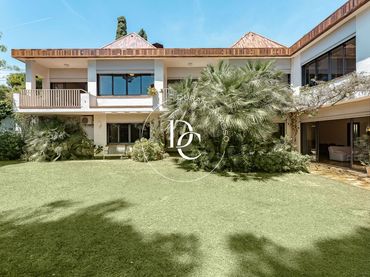 Casa amb jardí en venda a Passeig de Narcís Bardají