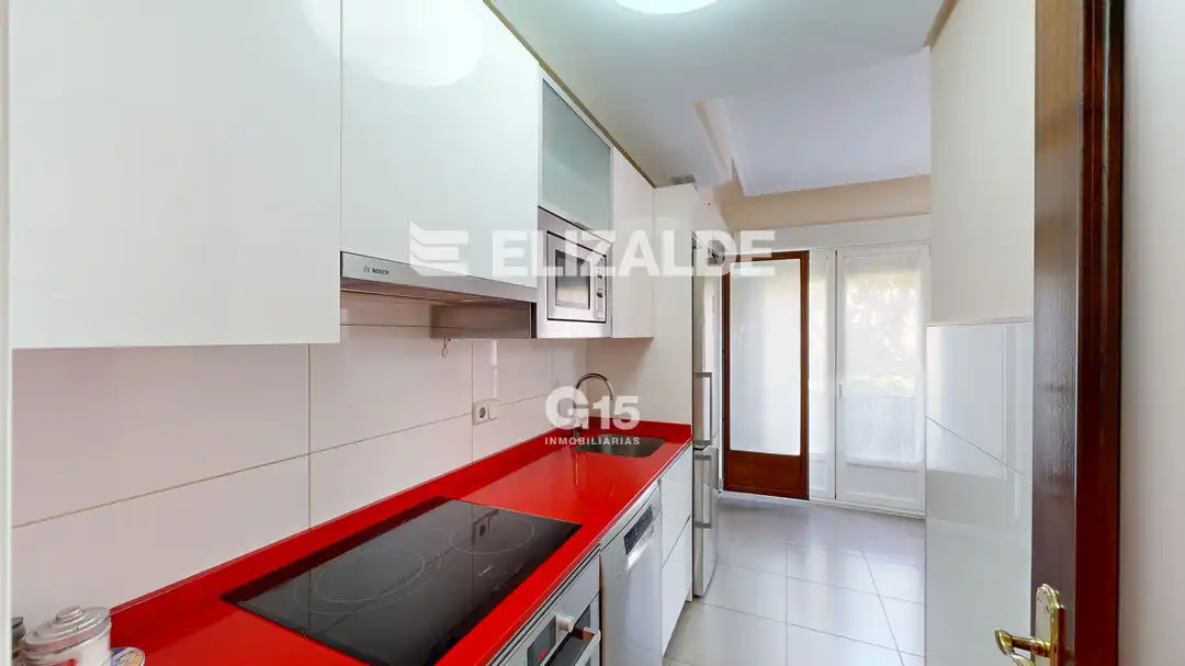 Cocina de Piso en venta en Donostia - San Sebastián  con Calefacción, Jardín privado y Terraza