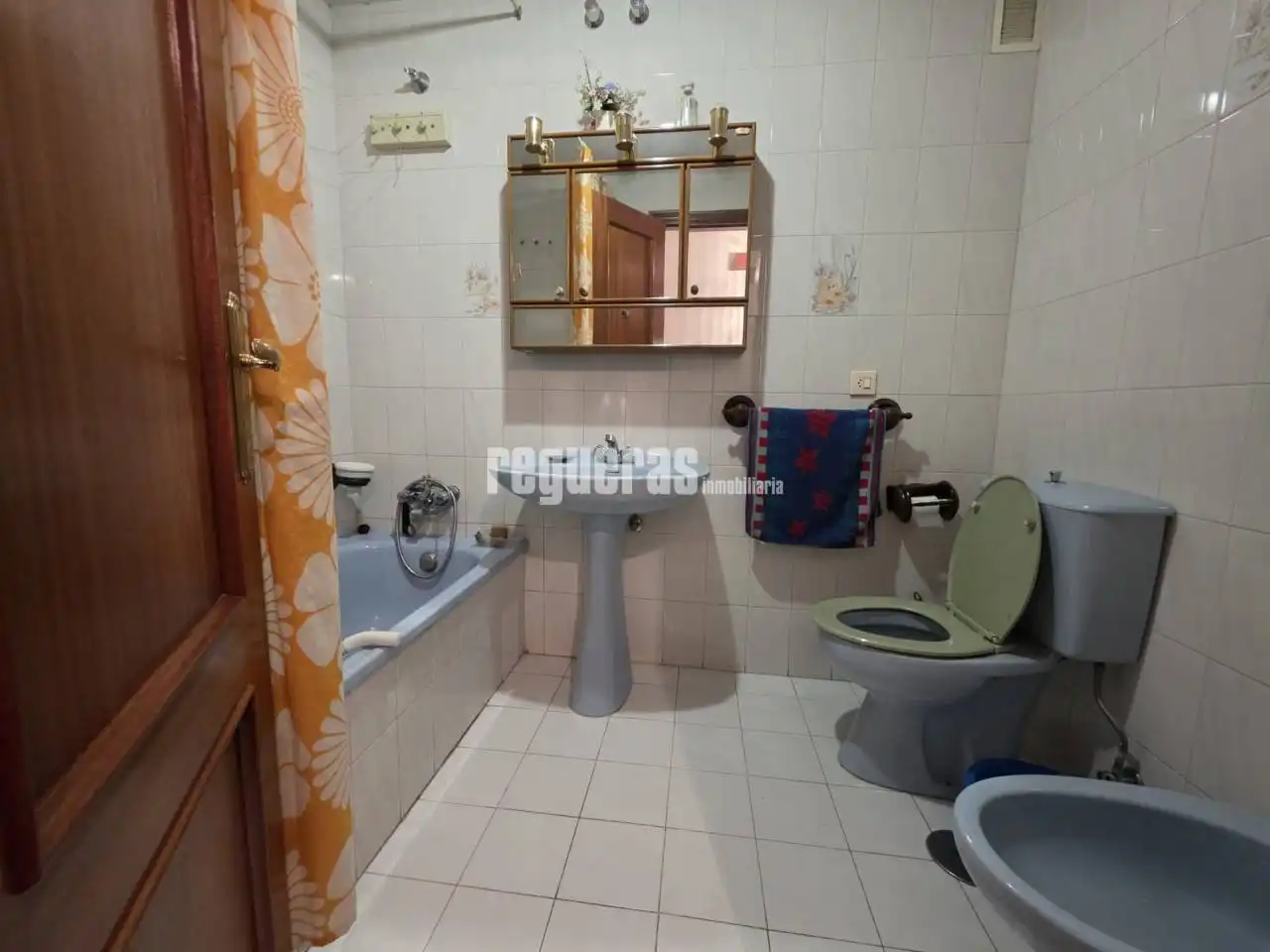 Baño de Piso en venta en Avilés con Calefacción, Parquet y Terraza