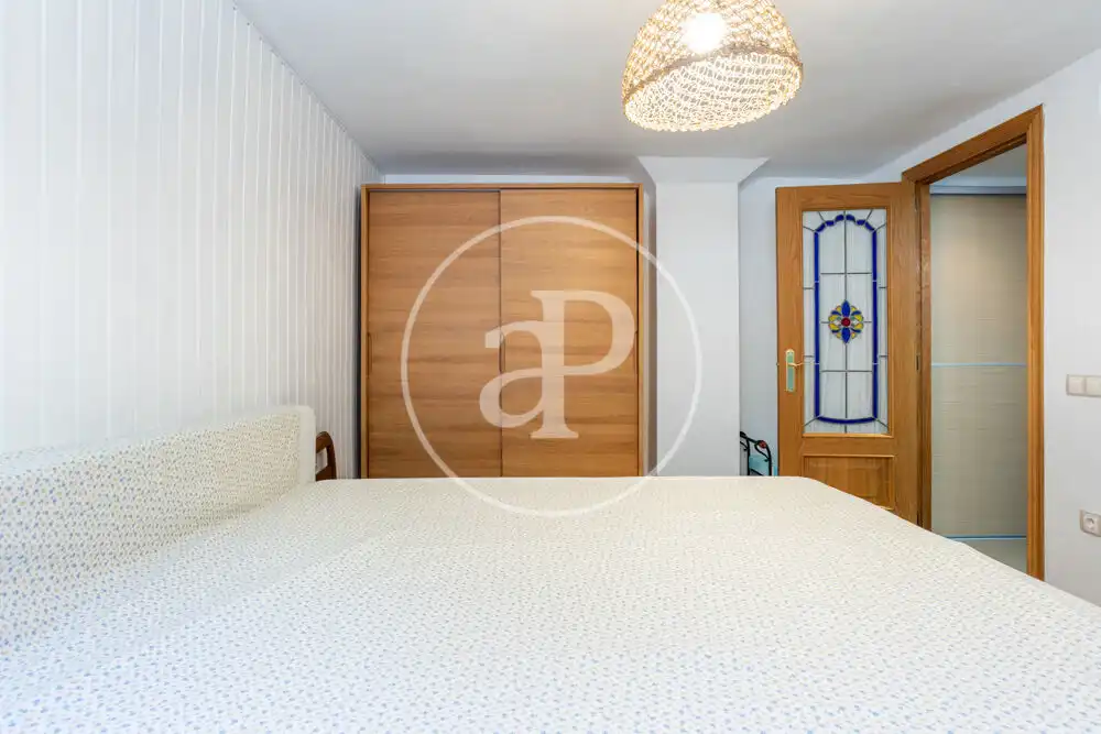 Habitación de Casa o chalet en venta en Paterna con Aire acondicionado, Calefacción y Jardín privado