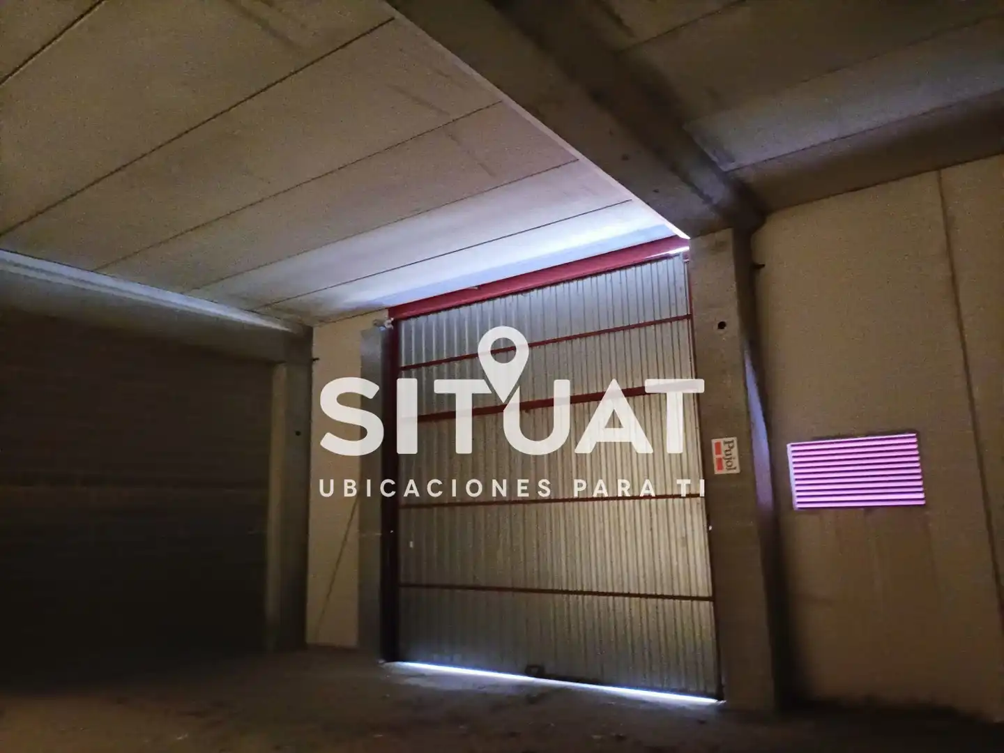 Industrial building for sale in Carrer Miguel Servet 9, imagen 9