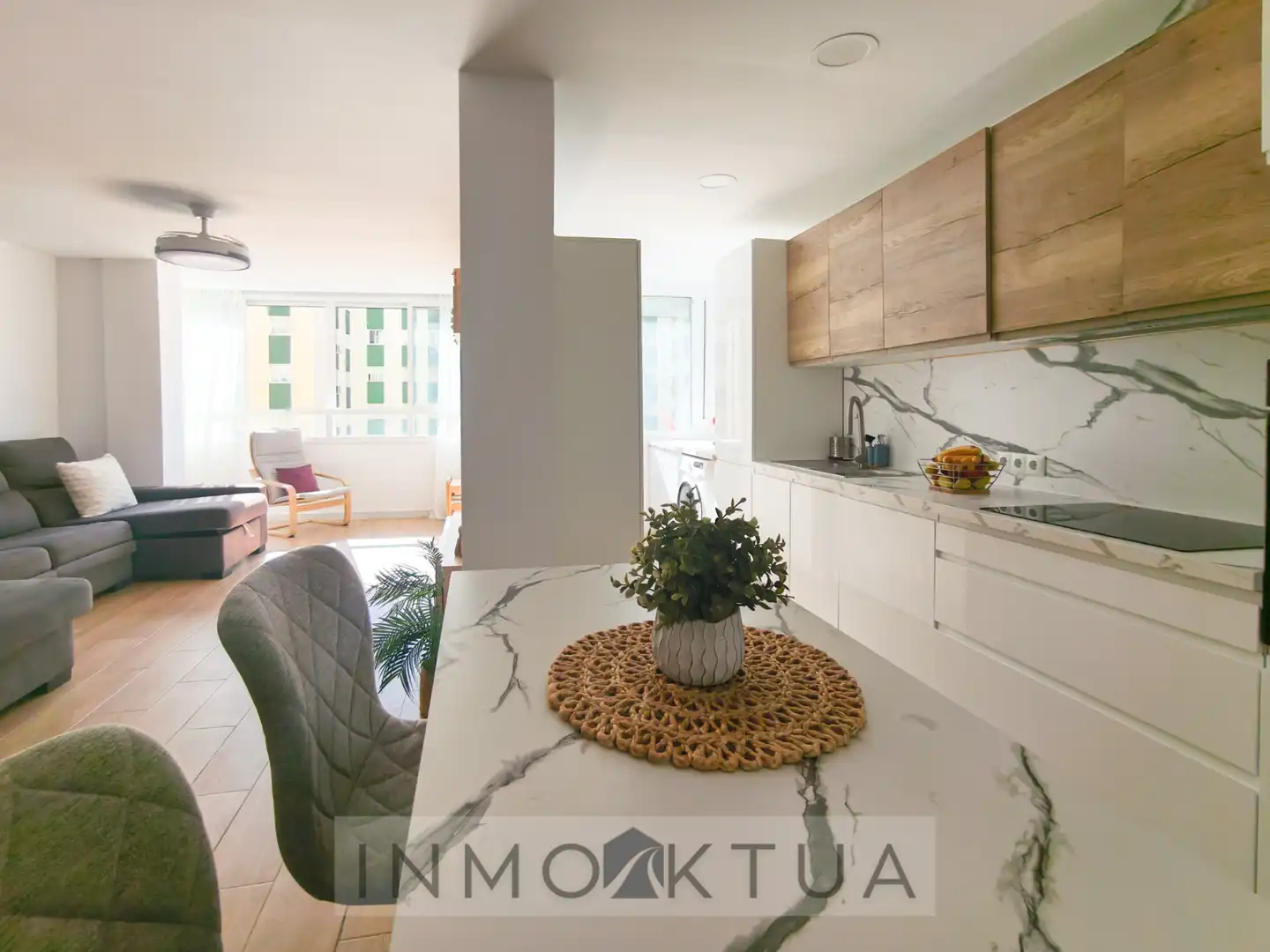 Vista exterior de Piso en venta en El Retiro - Parque Atlántico - Ronda este