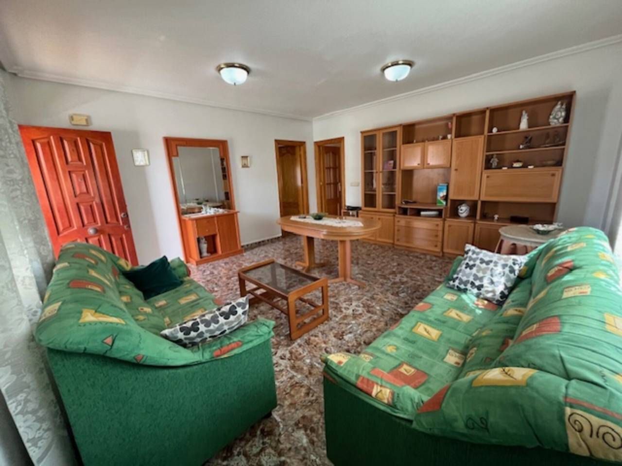 Sala d'estar de Casa o xalet en venda en Torre-Pacheco amb Aire condicionat, Jardí privat i Moblat