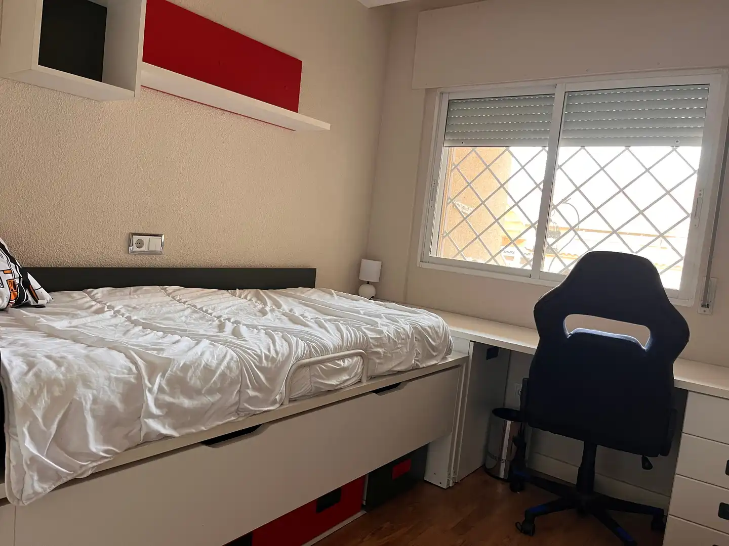 Habitación de Casa adosada en venta en Cartagena con Aire acondicionado, Calefacción y Jardín privado