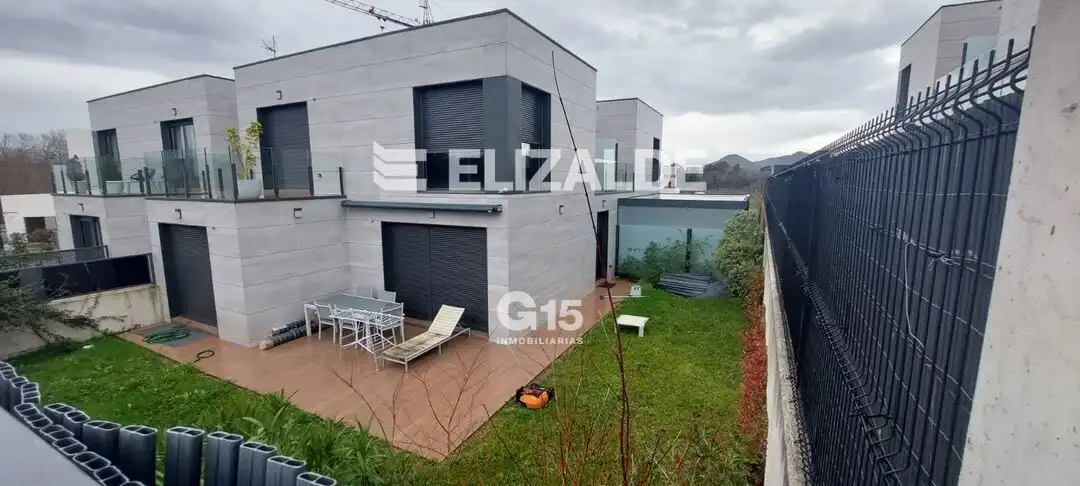 Jardín de Casa o chalet en venta en Donostia - San Sebastián  con Calefacción, Jardín privado y Terraza