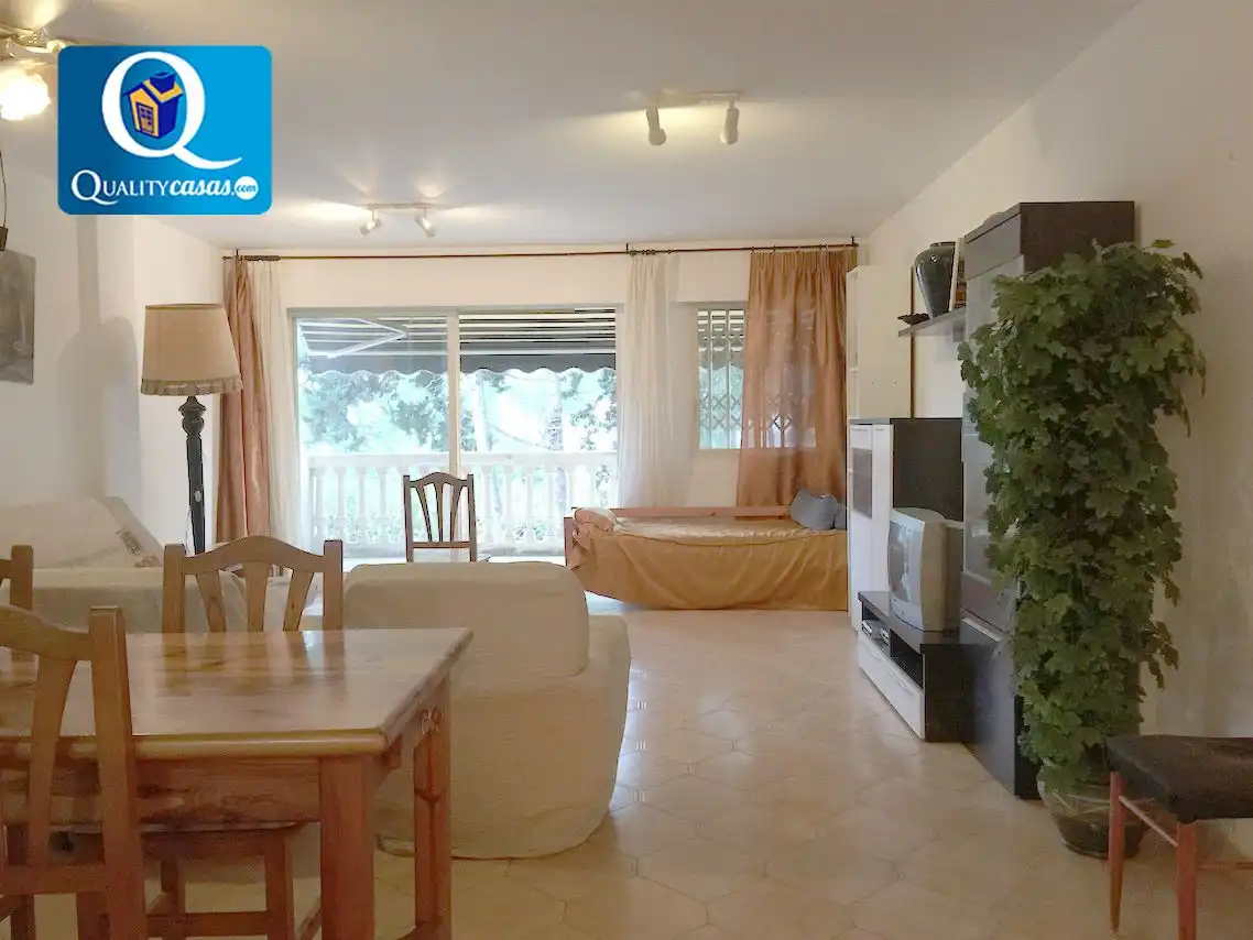Sala d'estar de Apartament en venda en El Campello amb Terrassa i Piscina comunitària