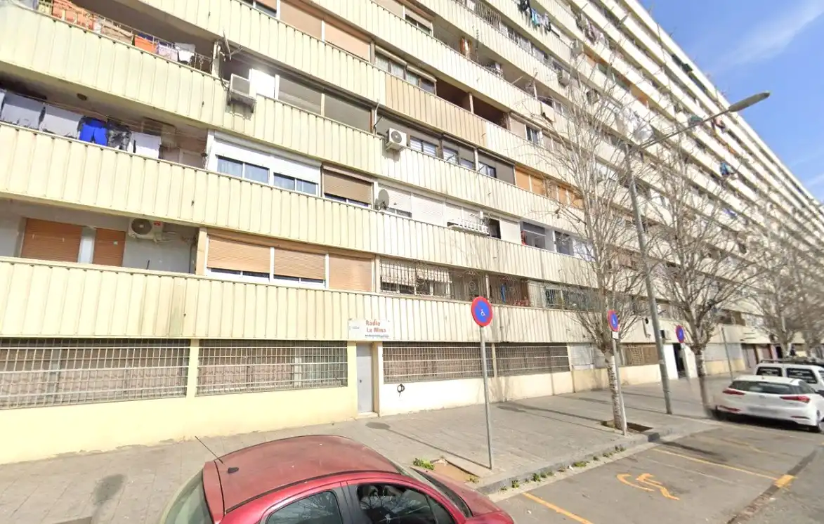 Piso en venta en La Mina, imagen 2