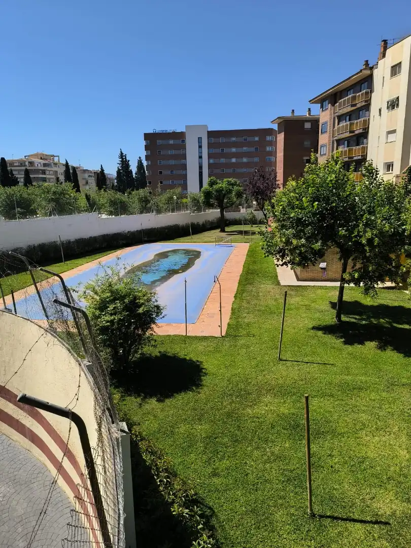 Wohnung zur Miete in Camino de Ronda, 212, Pajaritos