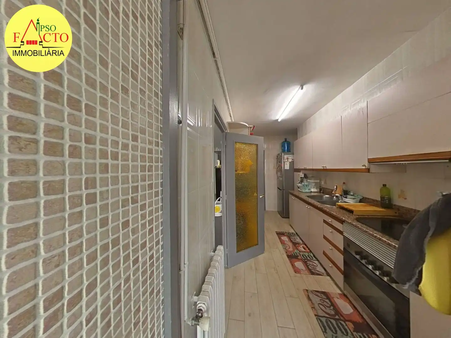 Cuina de Pis en venda en Girona amb Calefacció