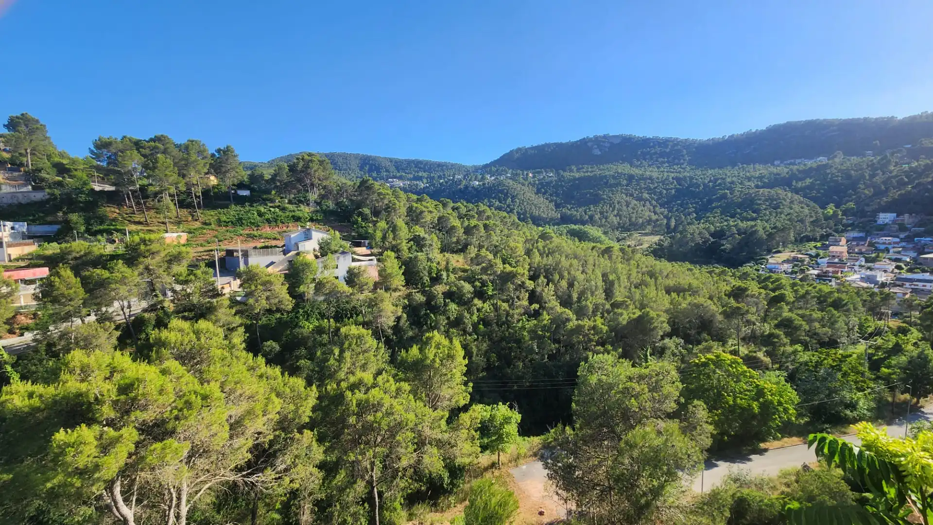 Vista exterior de Casa adosada en venta en Vallirana con Jardín privado, Terraza y Balcón