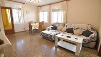 Sala d'estar de Casa o xalet en venda en Albinyana amb Calefacció, Jardí privat i Traster