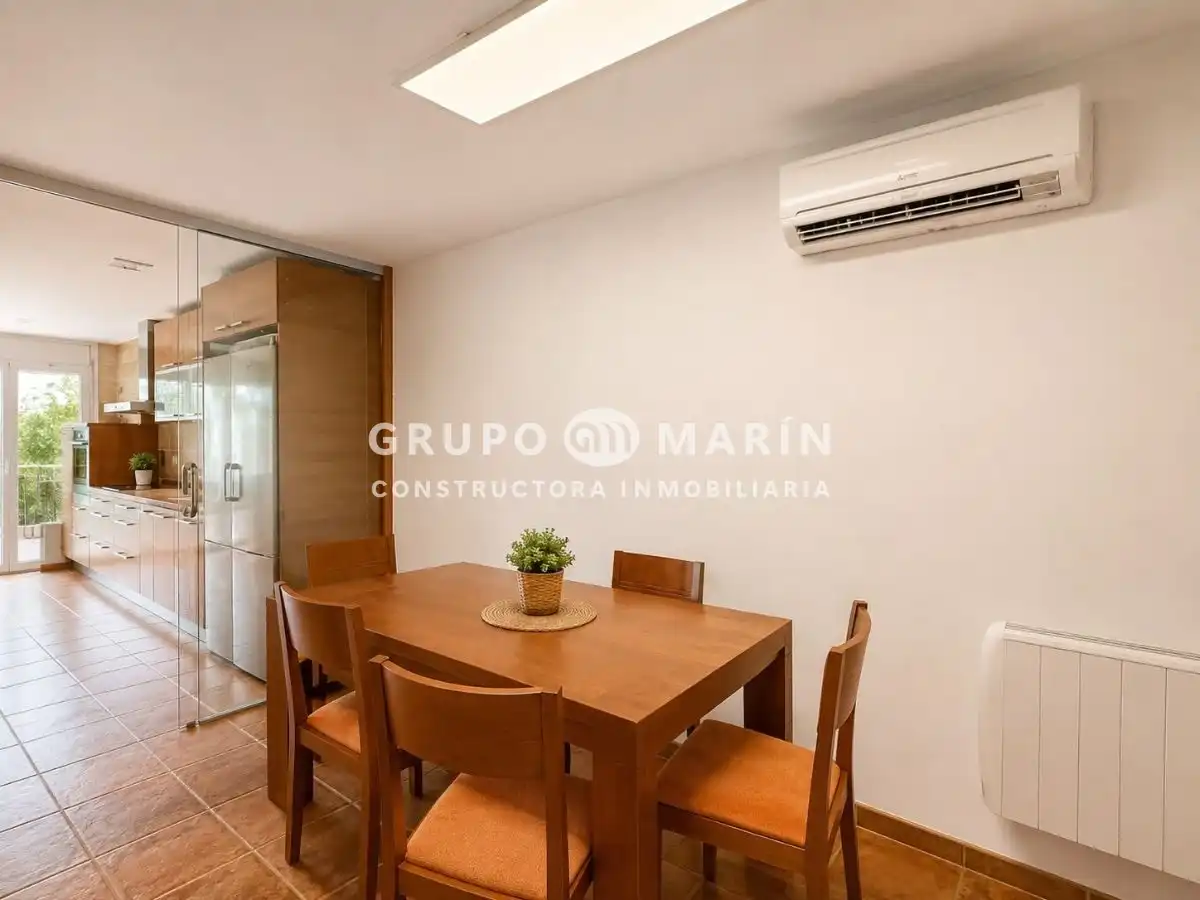 Flat for sale in Carrer de Santiago Rusiñol, imagen 5