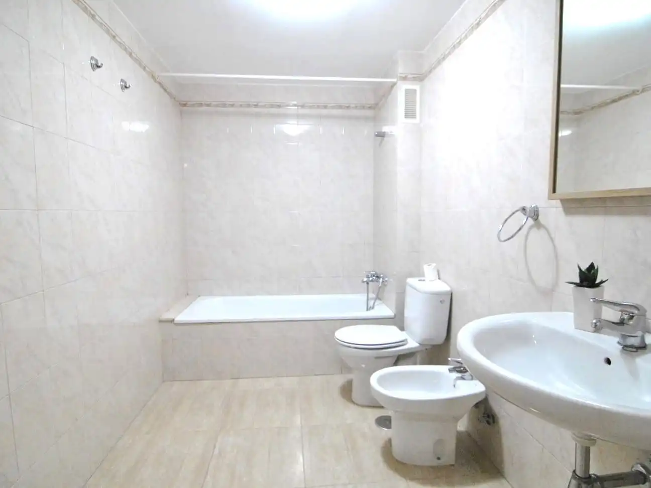 Flat for sale in Calle Tara 8, imagen 7