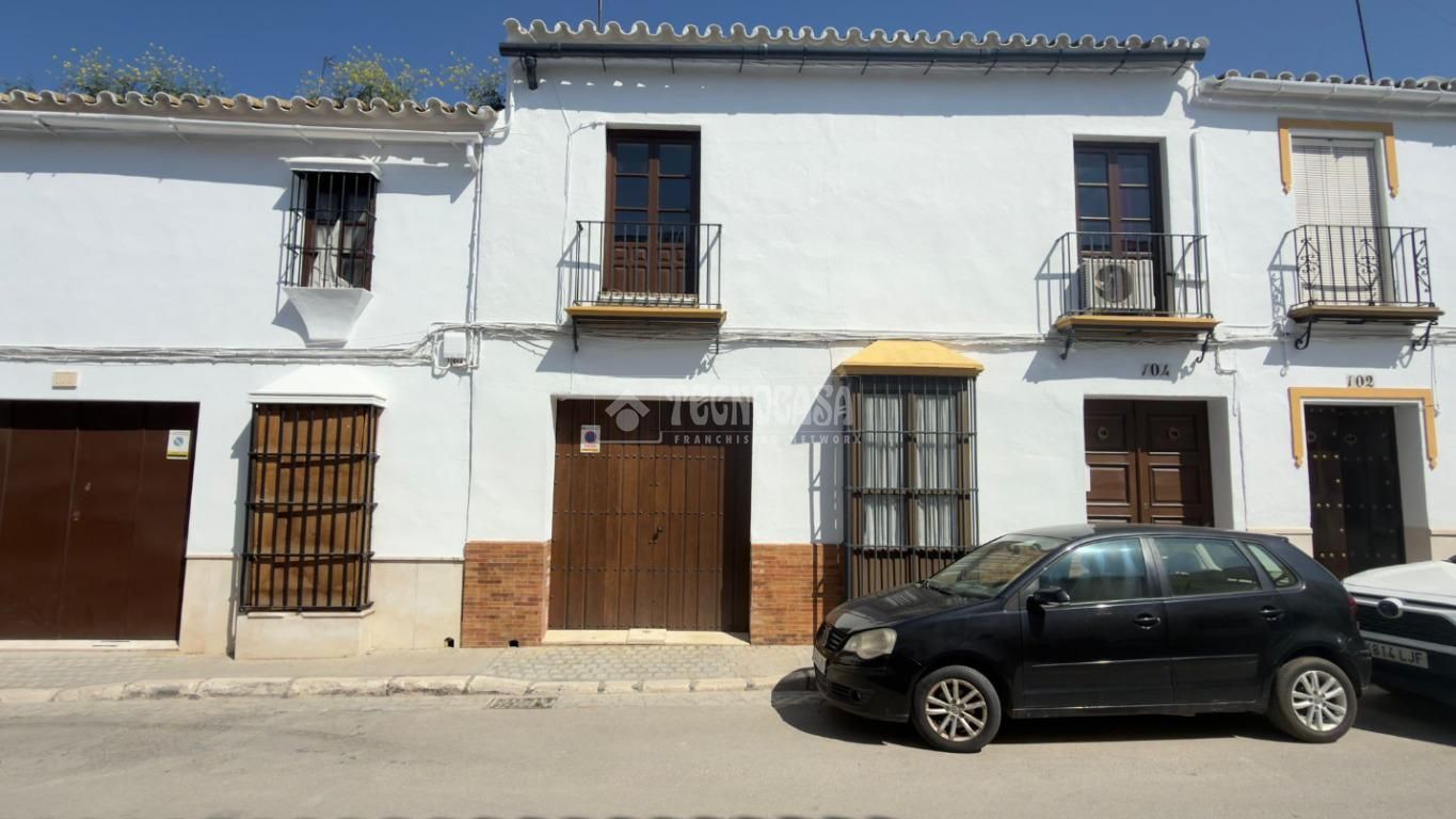 Vista exterior de Casa o chalet en venta en Osuna con Calefacción, Terraza y Amueblado