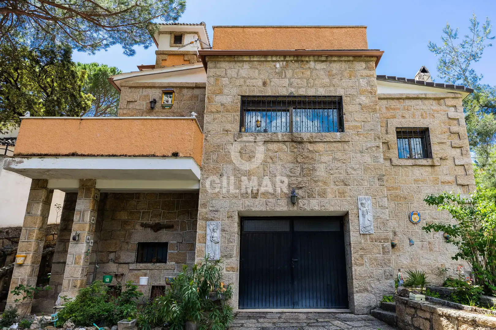Exterior view of Houses for sale in Manzanares El Real  with Heating, Private garden and Swimming Pool