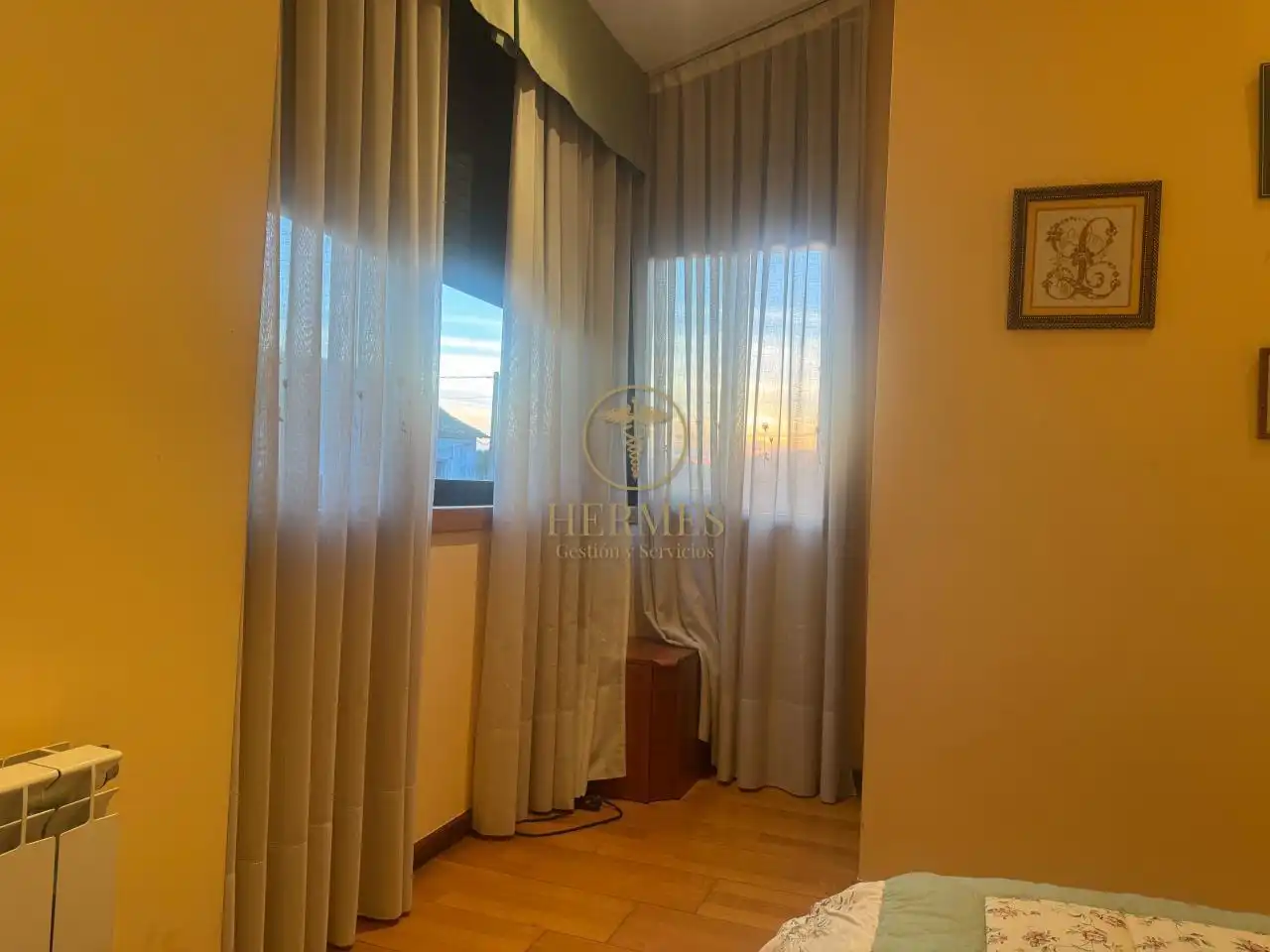 Habitación de Casa adosada en venta en Tomiño con Calefacción, Jardín privado y Terraza