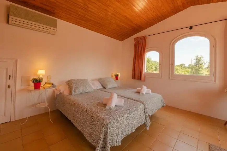 Dormitori de Finca rústica en venda en Riudarenes amb Aire condicionat, Calefacció i Jardí privat