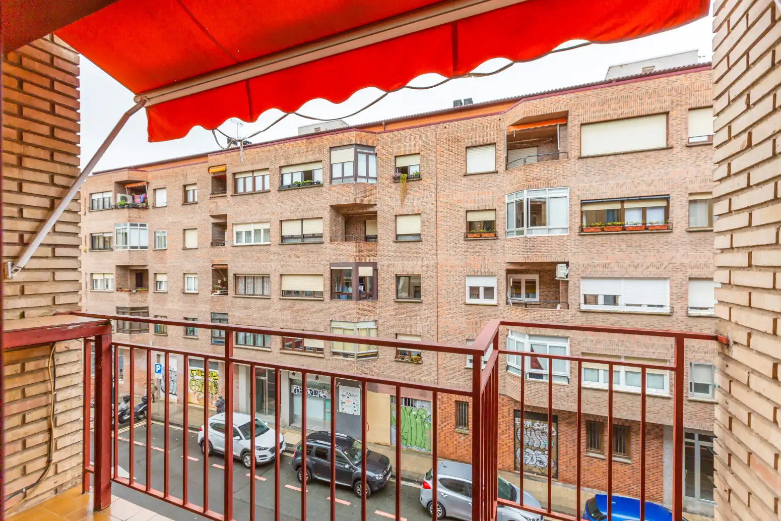Vista exterior de Pis en venda en  Pamplona / Iruña amb Calefacció