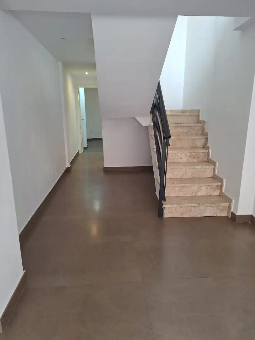 Dachboden zur Miete in Carrer del Poeta Llorente, Centro Ciudad