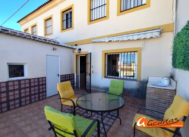 Casa adosada en Venta en Fuente de Piedra