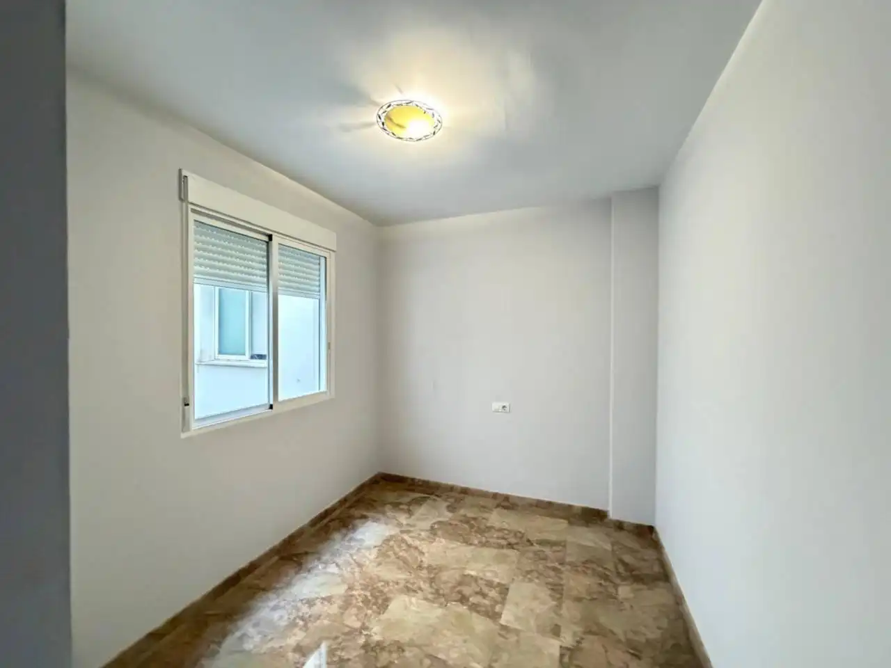 Habitación de Piso en venta en Almazora / Almassora con Aire acondicionado, Trastero y Amueblado