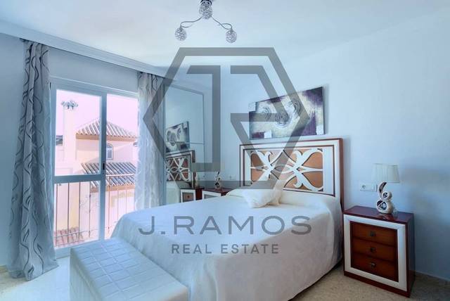 Casa adosada en Venta en moscatel en Viña Málaga