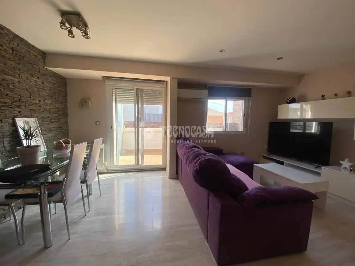 Wohnzimmer von Wohnung zum Verkauf in Zaragoza mit Klimaanlage, Heizung und Parkett