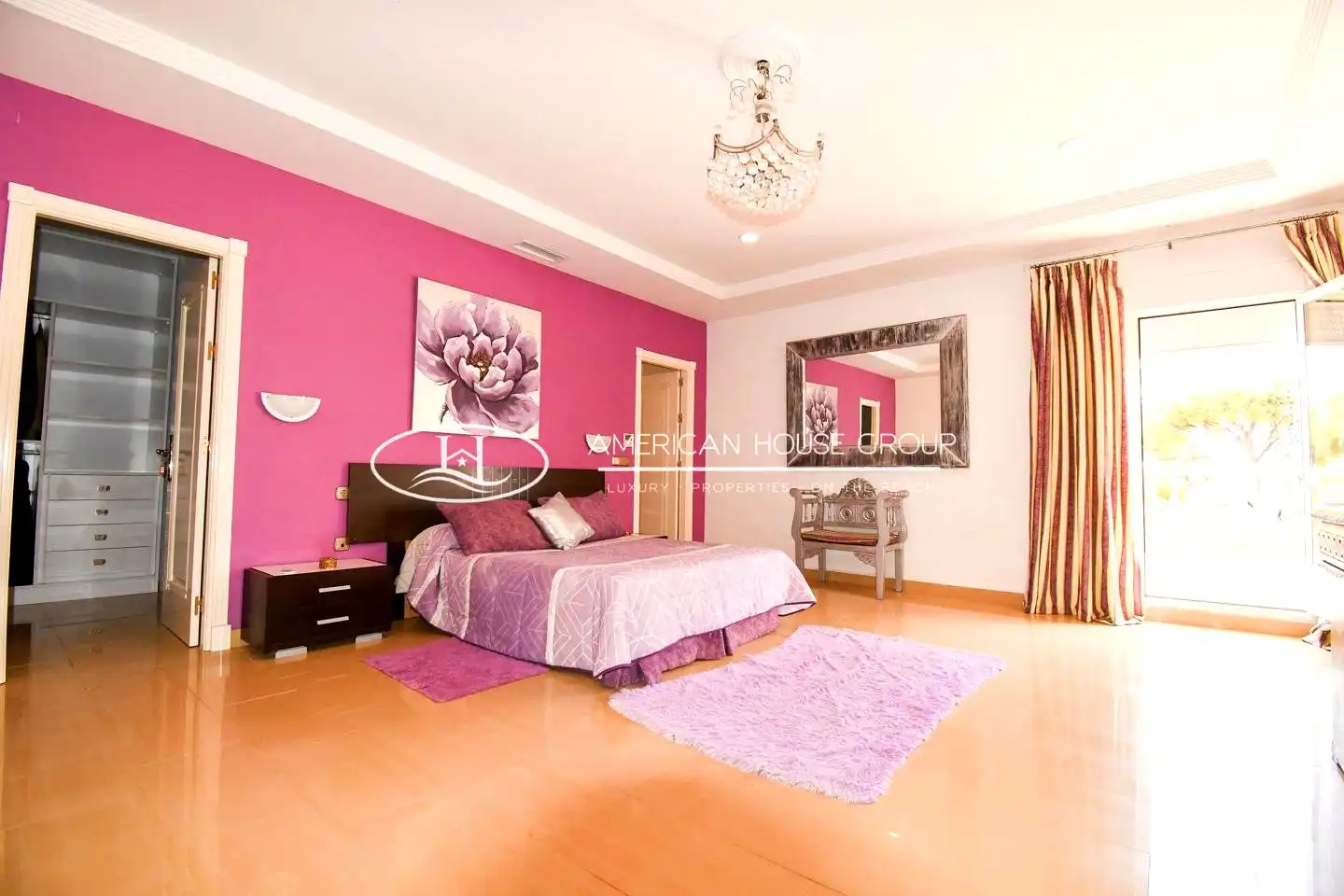 Bedroom of Houses for sale in Chiclana de la Frontera  with Air Conditioner, Heating and Private garden