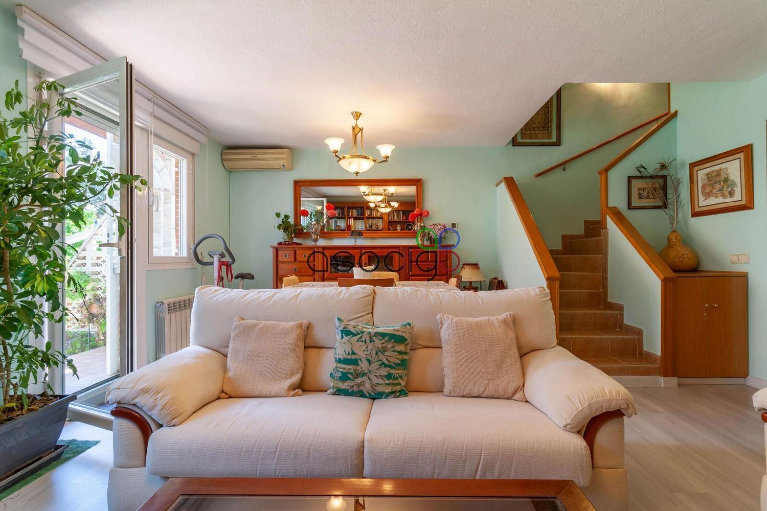 Living room of Single-family semi-detached for sale in Alcalá de Henares  with Air Conditioner, Heating and Terrace
