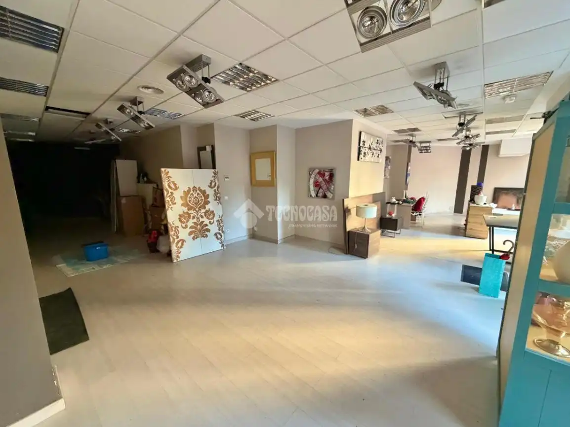 Local comercial en venda a Puente de Vallecas, imagen 5