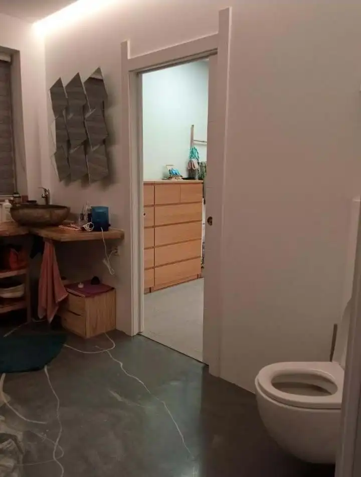 Schlafzimmer von Fabrikhallen zum Verkauf in Vitoria - Gasteiz