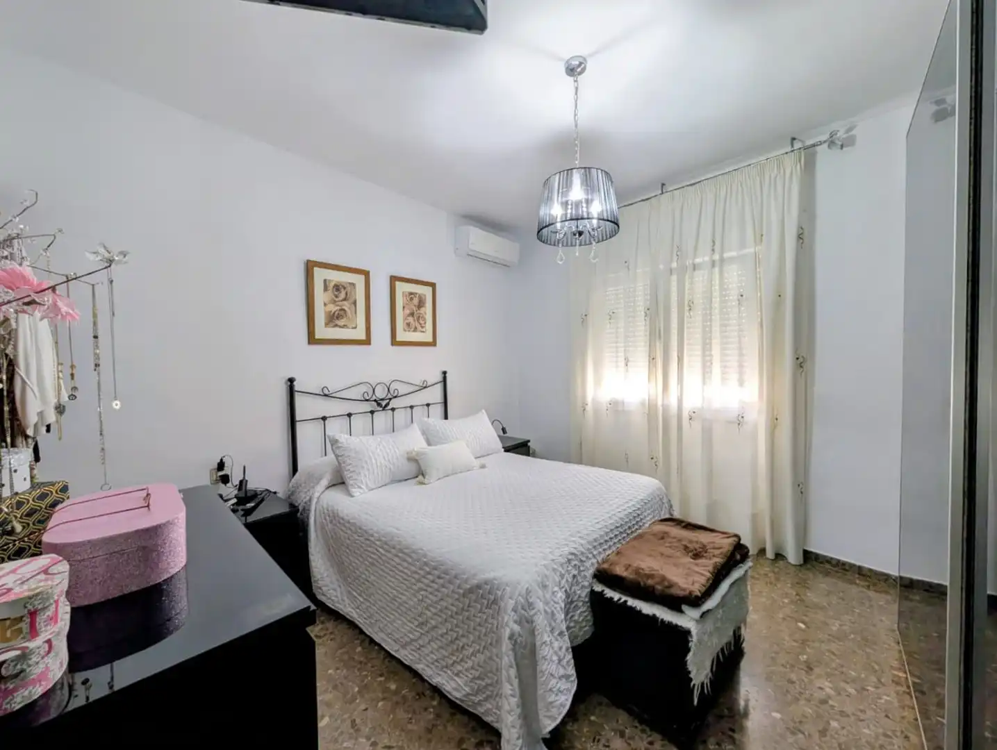 Bedroom of Houses for sale in Loja  with Terrace and Storage room