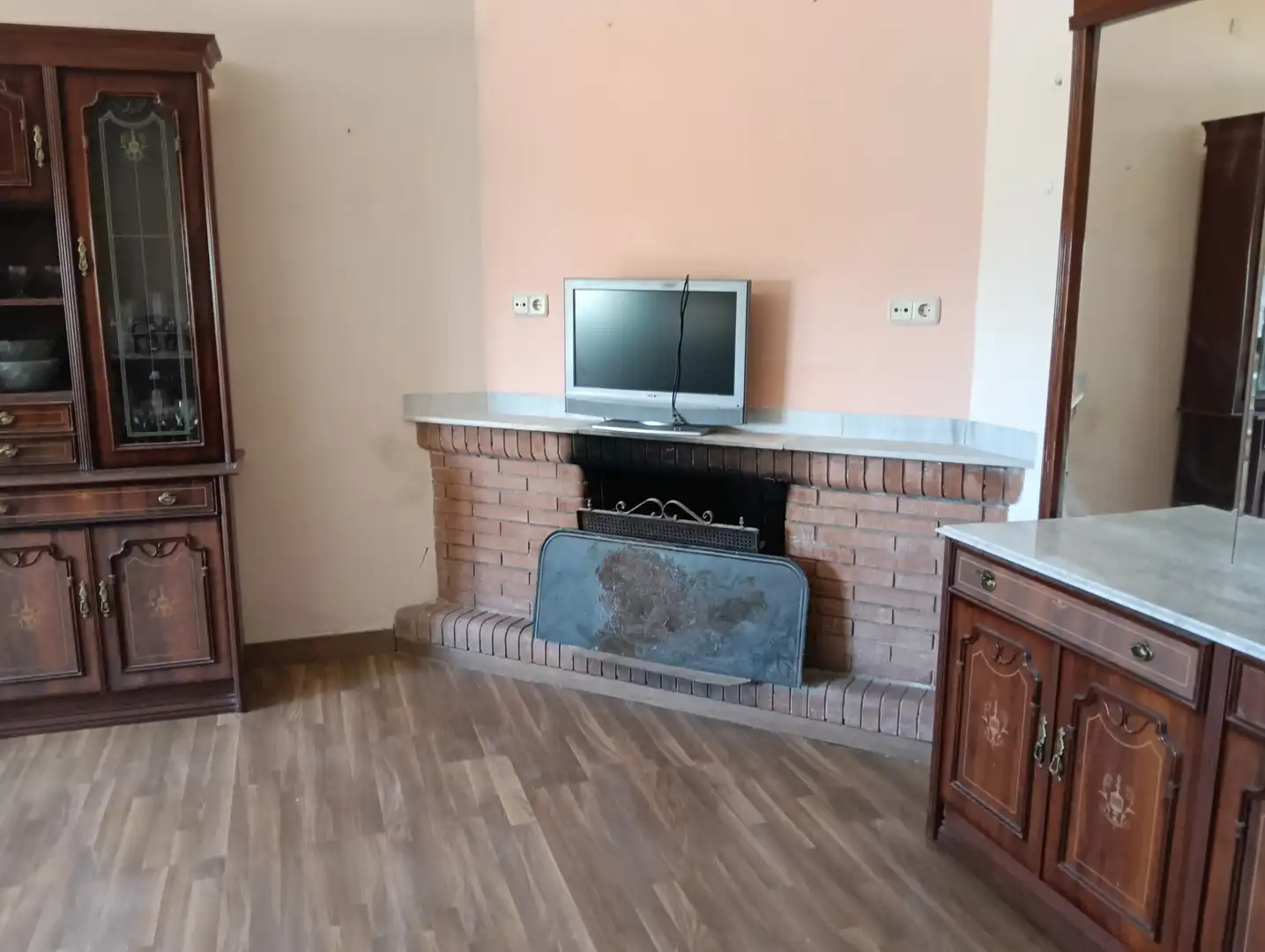 Sala d'estar de Casa o xalet en venda en Casarrubios del Monte amb Aire condicionat, Calefacció i Jardí privat
