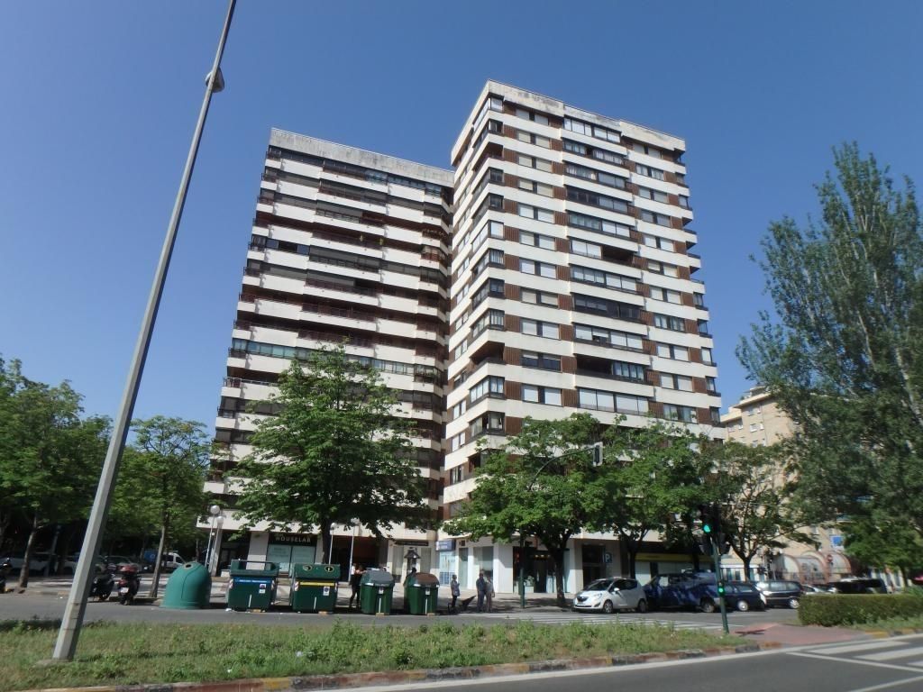 Exterior view of Attic for sale in  Pamplona / Iruña  with Heating, Parquet flooring and Terrace