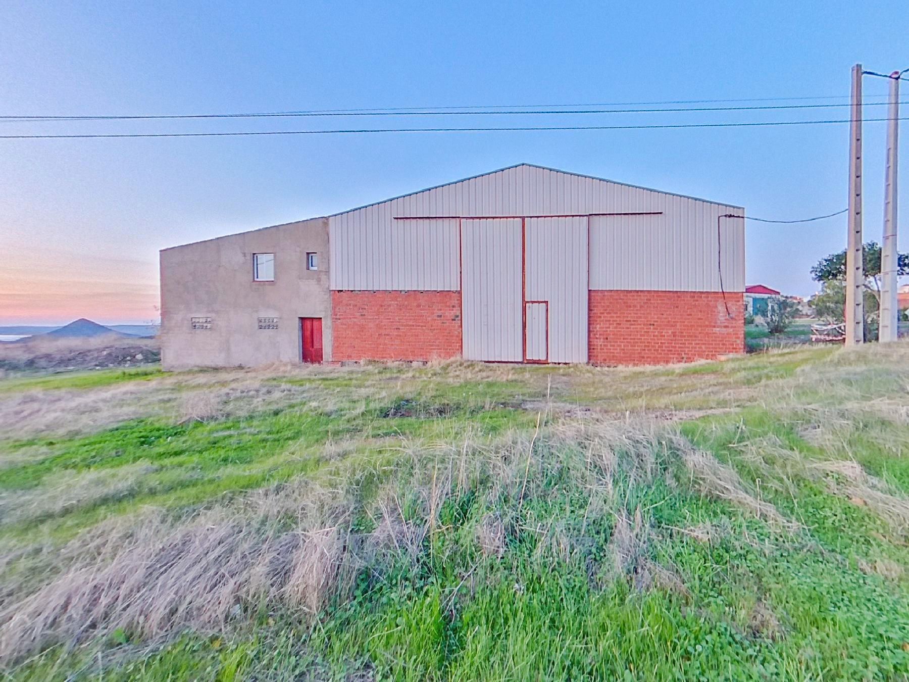 Vista exterior de Nau industrial en venda en Sancti-Spíritus (Badajoz)