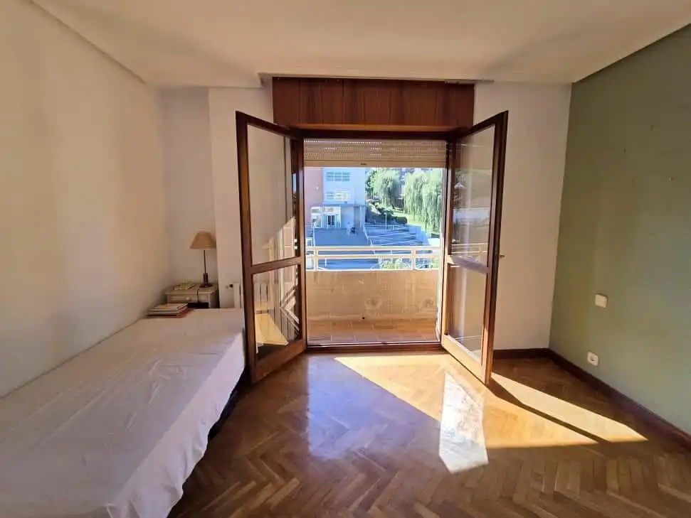 Dormitori de Dúplex en venda en Santander amb Calefacció, Jardí privat i Terrassa
