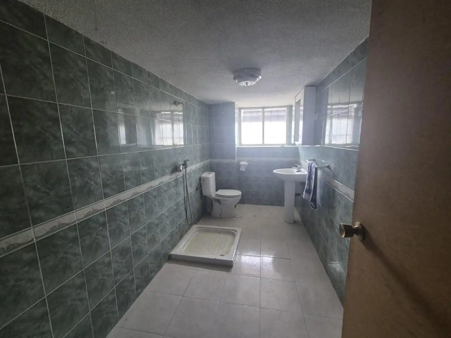 Baño de Finca rústica en venta en Villanueva de Perales con Aire acondicionado y Calefacción