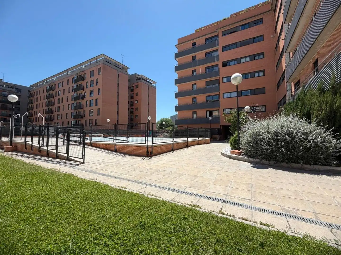 Vista exterior de Piso en venta en Madrid con Aire acondicionado, Calefacción y Trastero