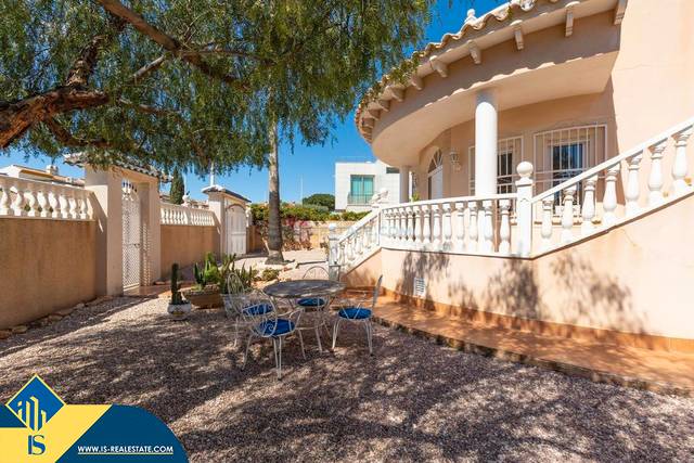 Casa-chalet en Venta en La Zenia