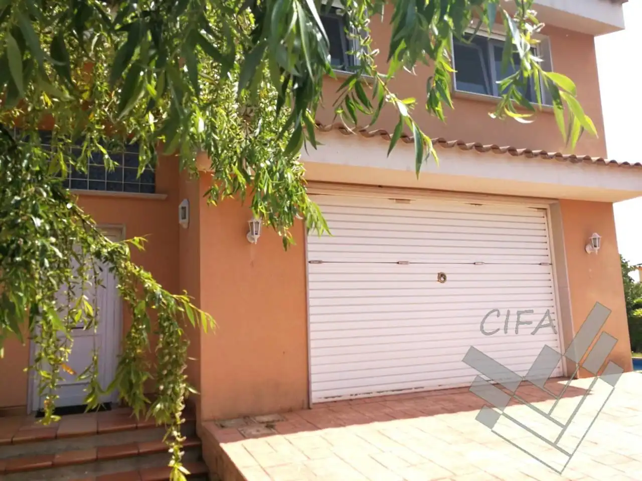 Casa adosada en venta en LAS MORERAS, Casco Urbano