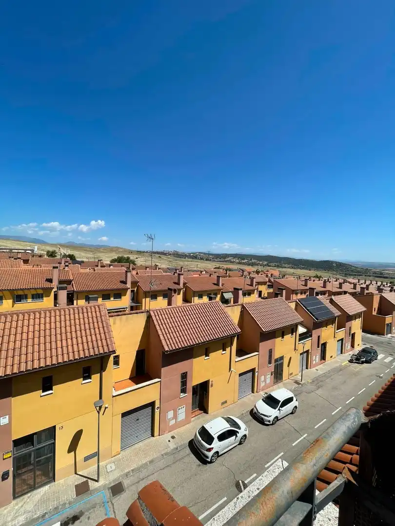 Außenansicht von Dachboden zur Miete in El Molar (Madrid) mit Heizung, Terrasse und Balkon