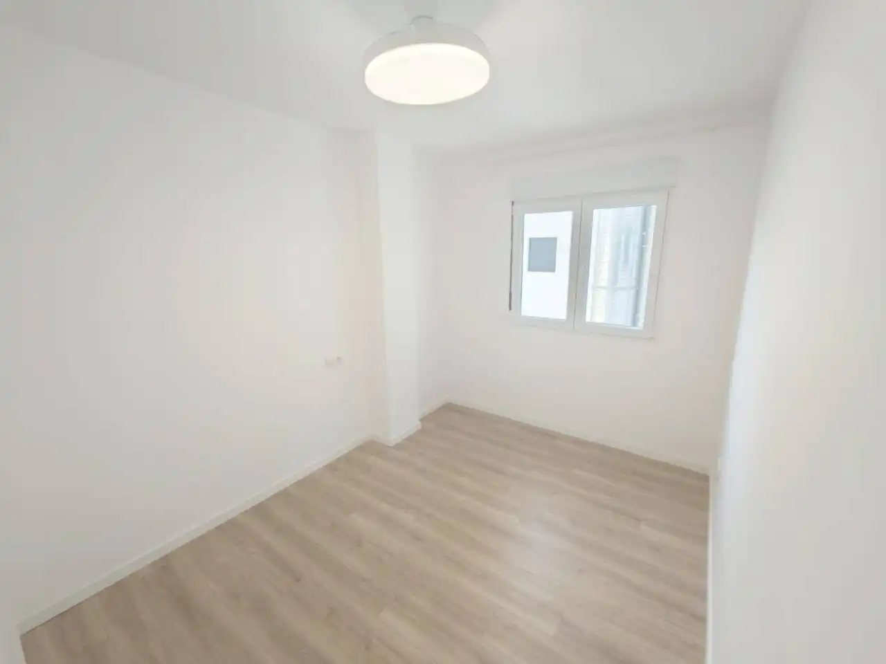 Schlafzimmer von Wohnung zur Miete in Murcia mit Terrasse, Abstellraum und Balkon